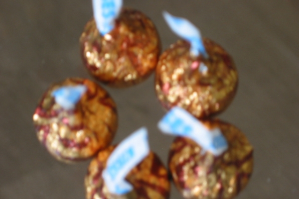 chocolates325D744635-AEC9-85C7-12F7-488A6FDD5322.jpg