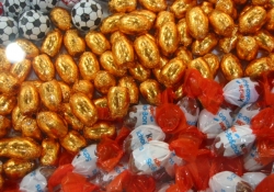 chocolates48C513BEAE-31EE-353D-92F5-06CB70E0FC64.jpg