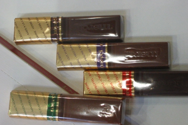 chocolates37815BB236-5A44-A2D0-CD72-5339BFC6D3A3.jpg